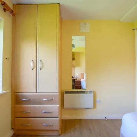 33 - Spacious 2 Bed Apt, Sleeps 5 Apartmán