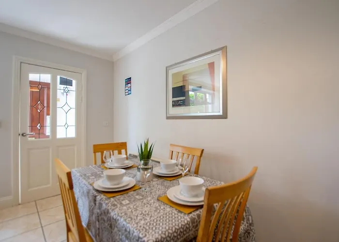 Apartmán 33 - Spacious 2 Bed Apt, Sleeps 5 Galway
